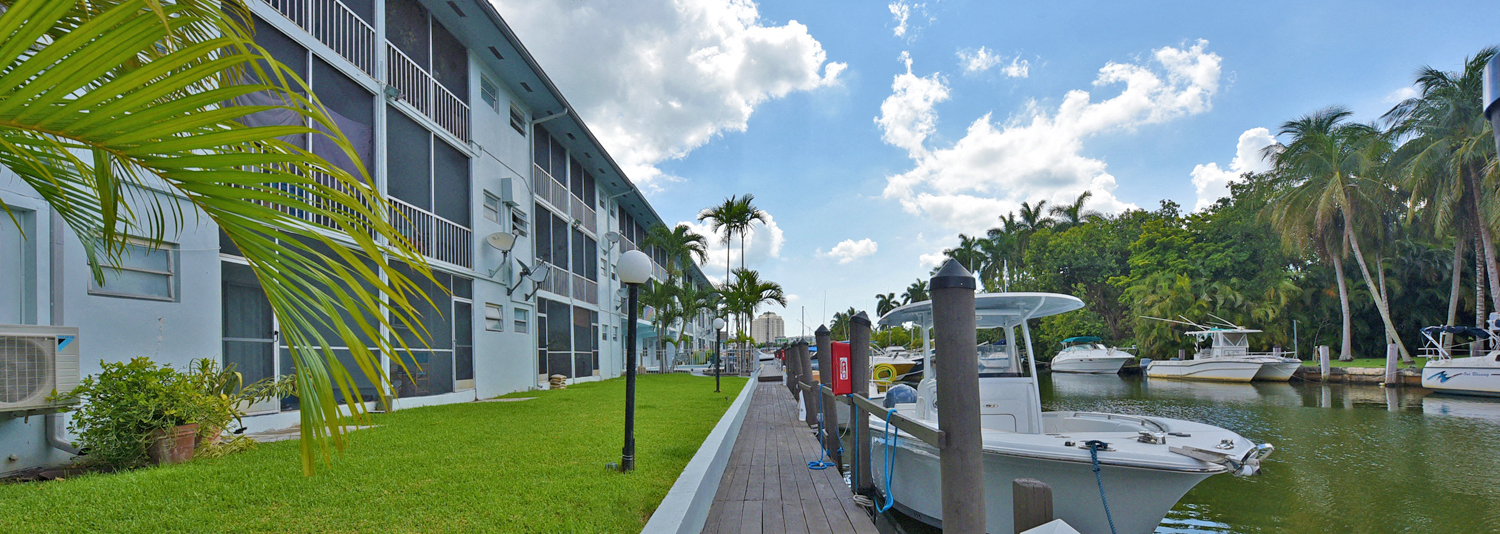 Marine Plaza Apartments